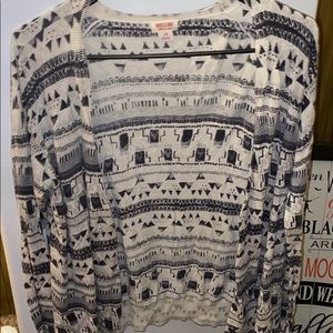 Size L white and blue cardigan